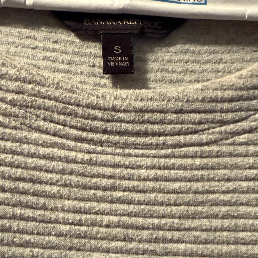 Banana Republic Light Gray Ribbed Knit tunic